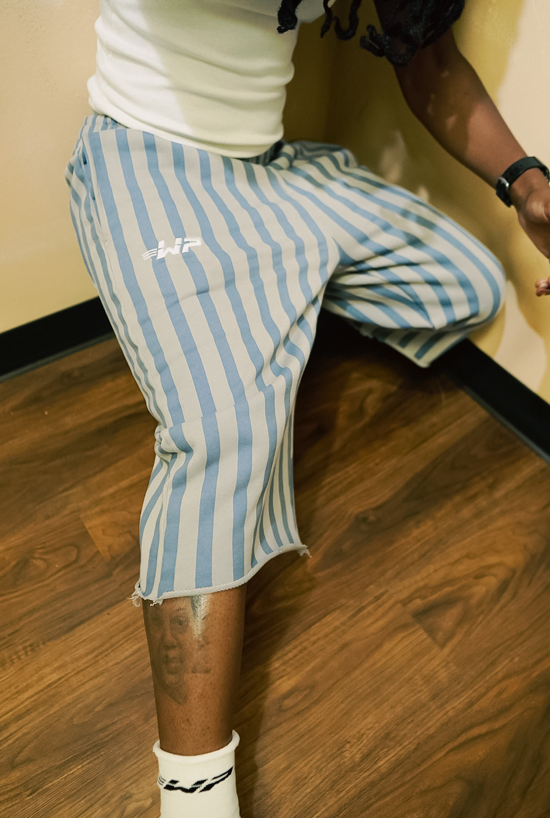 3 Quarter Shorts